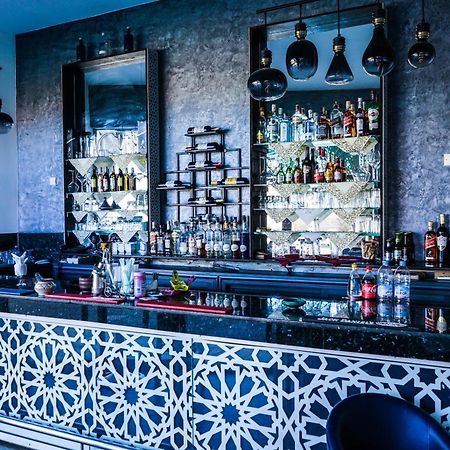 Hotel La Perle Du Sud 우아르자자테 외부 사진