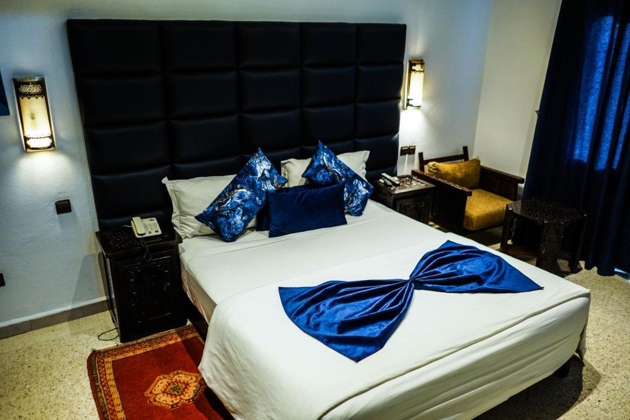 Hotel La Perle Du Sud 우아르자자테 외부 사진