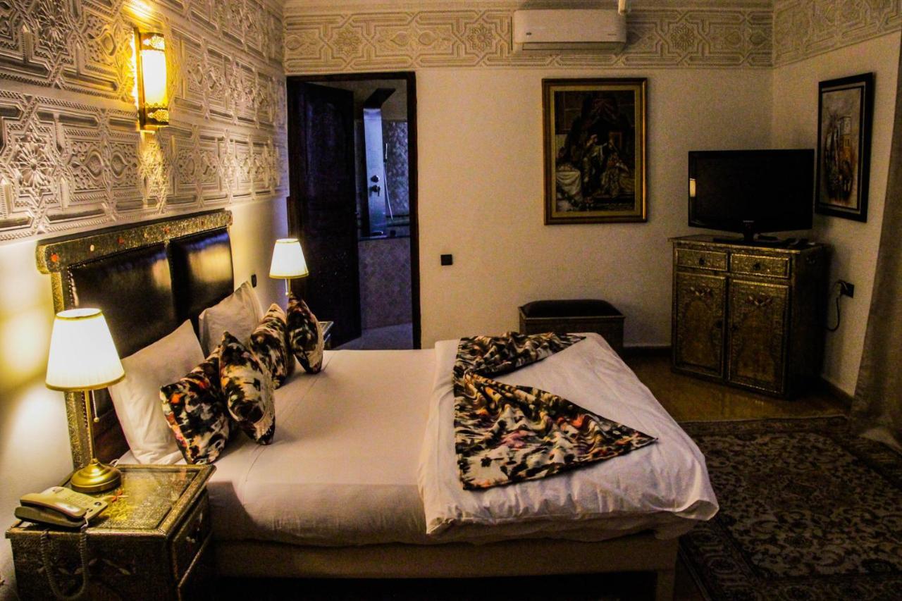 Hotel La Perle Du Sud 우아르자자테 외부 사진